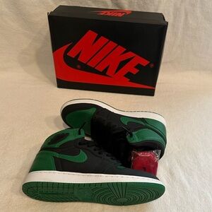 Air Jordan 1 Retro High OG Pine Green 2.0- 6Y